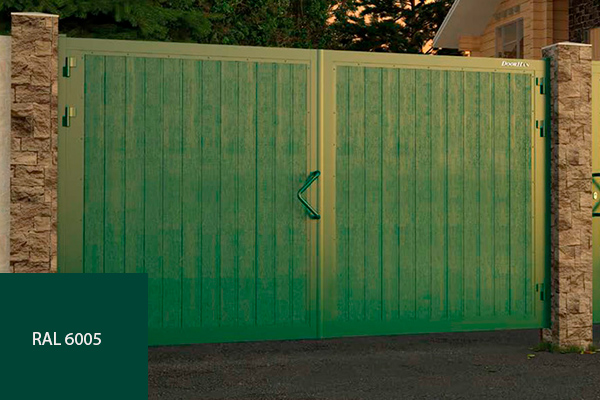 Распашные ворота из сэндвич-панелей 3500×2100 RAL6005 (Зеленые)