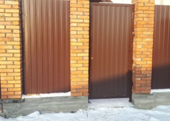 Распашные автоматические ворота шириной 4115 мм с калиткой и приводом купить  по ценам завода в Екатеринбурге