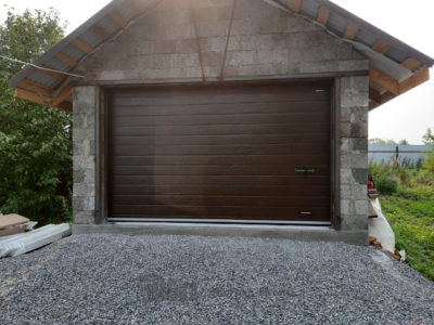 Ворота в гараж размер 3200х2000 с механическим замком